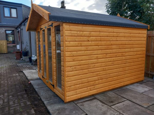 10x8 Portland Summerhouse in 19mm Loglap with Lowrie Doors & Windows